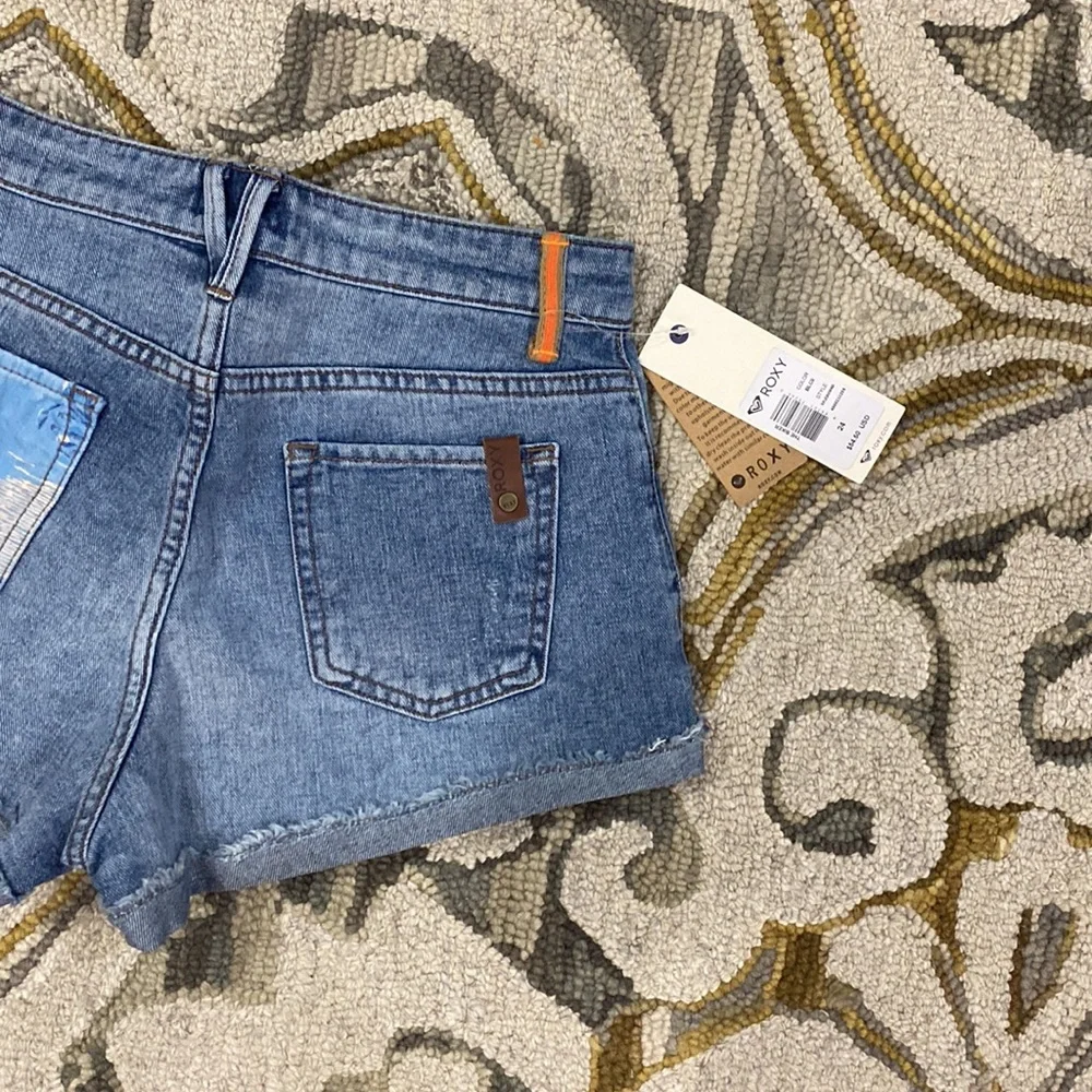 💕 Roxy NWT $54.60 the biker jean cut off shorts sz 24 💕